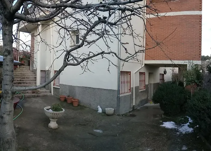 乡村民宿 La Cucurrumacha Navalosal